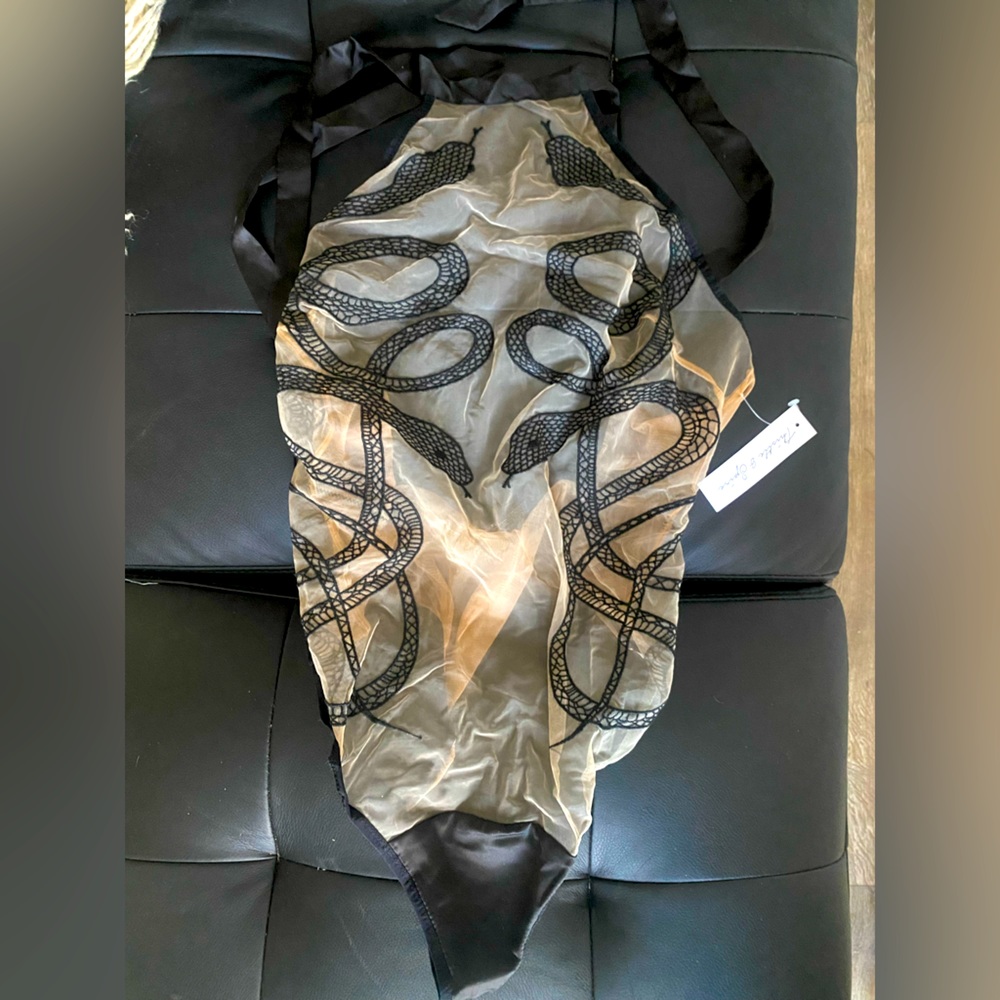 Thistle and Spire MEDUSA one piece bodysuit NWT sz L